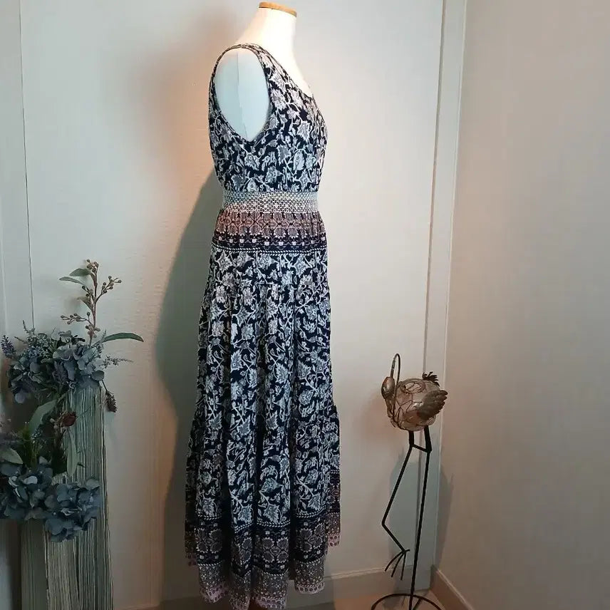 [BUNJANG] LAP Sleeveless Floral Maxi Dress M / LAP나시 맥시 원피스 꽃무늬. M
