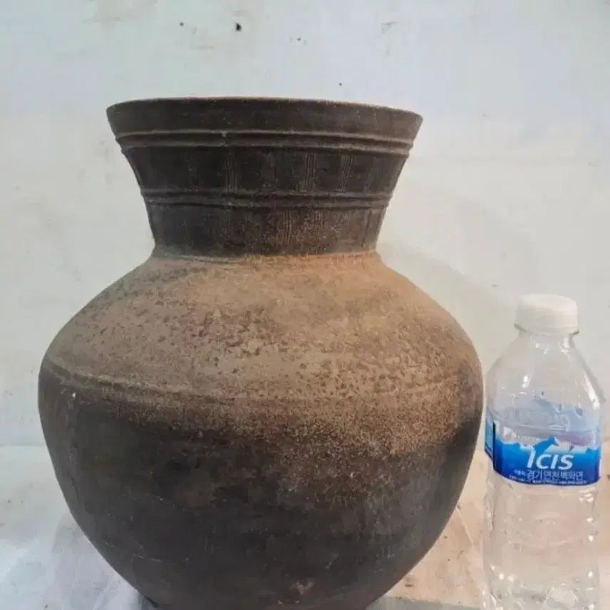 [BUNJANG] 1200 Year Old Silla Dynasty Large Long-Necked Jar / 1200년 신라토기 대형 장경호