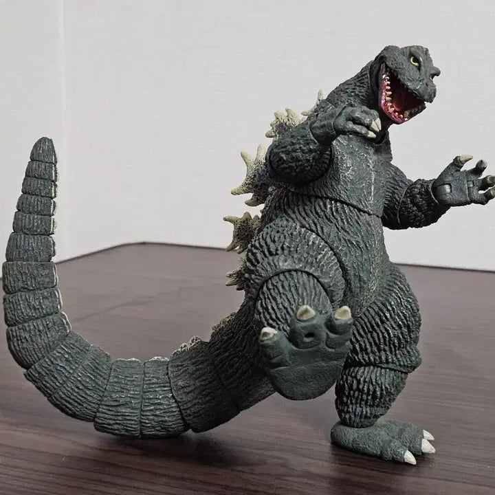 [BUNJANG] NECA Godzilla 1962 Figure / 네카 고질라 1962