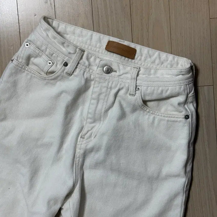 [BUNJANG] LE17SEPTEMBER Basic Straight Denim (Size 36) / le17septembre basic straight denim