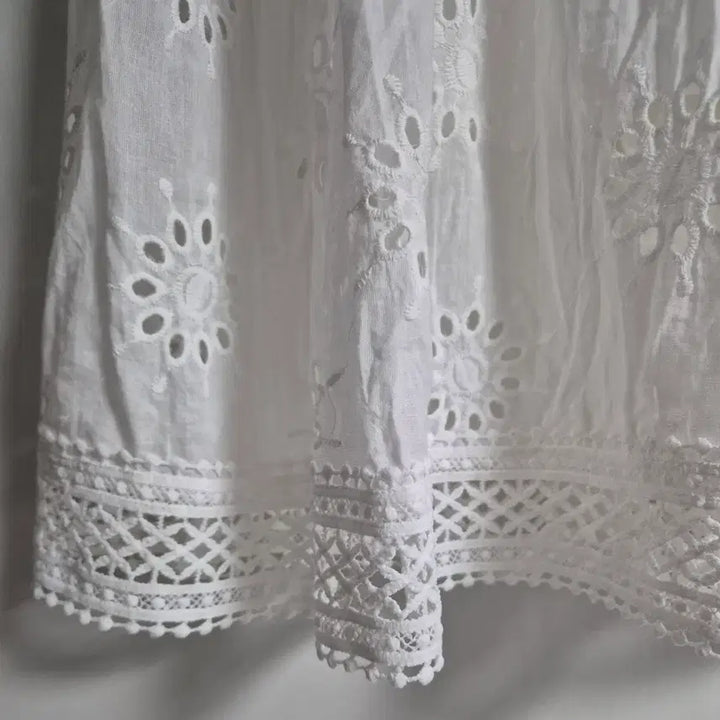 [BUNJANG] White Punching Embroidery Skirt / 화이트 펀칭자수 스커트