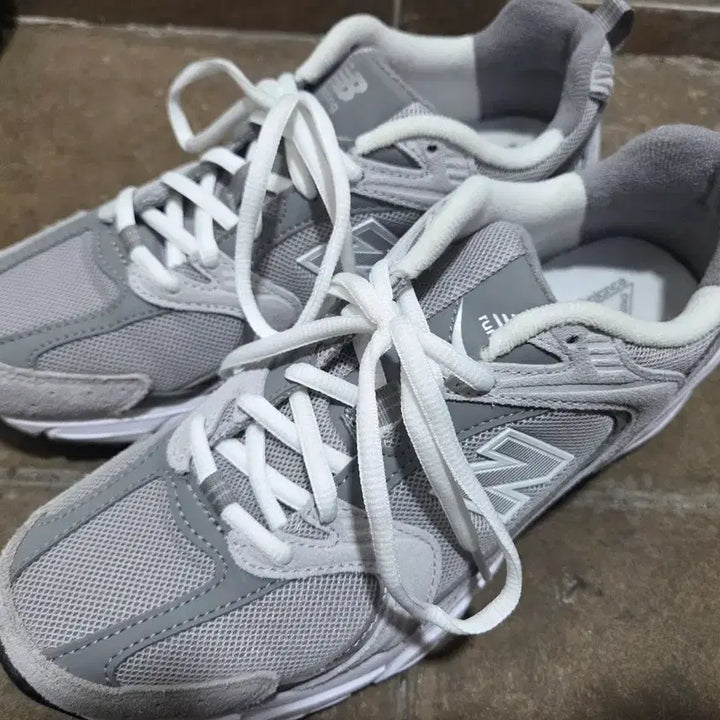 [BUNJANG] New Balance MR530CK Sneakers / 1회착용) 뉴발란스 MR530CK