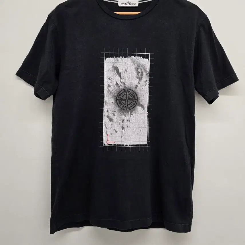 [BUNJANG] Stone Island Graphic T-Shirt / [정품] 스톤아일랜드 그래픽 반팔티셔츠. 싸이즈 95 m