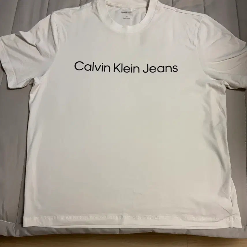 [BUNJANG] Calvin Klein Jeans T-Shirt / 캘빈클라인 진스 반팔티 팔아요