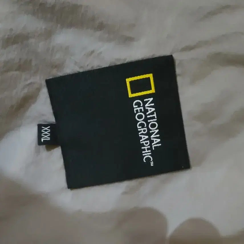 [BUNJANG] National Geographic Hooded Windbreaker Jumper / 네셔널 지오그래픽 바람막이 점퍼