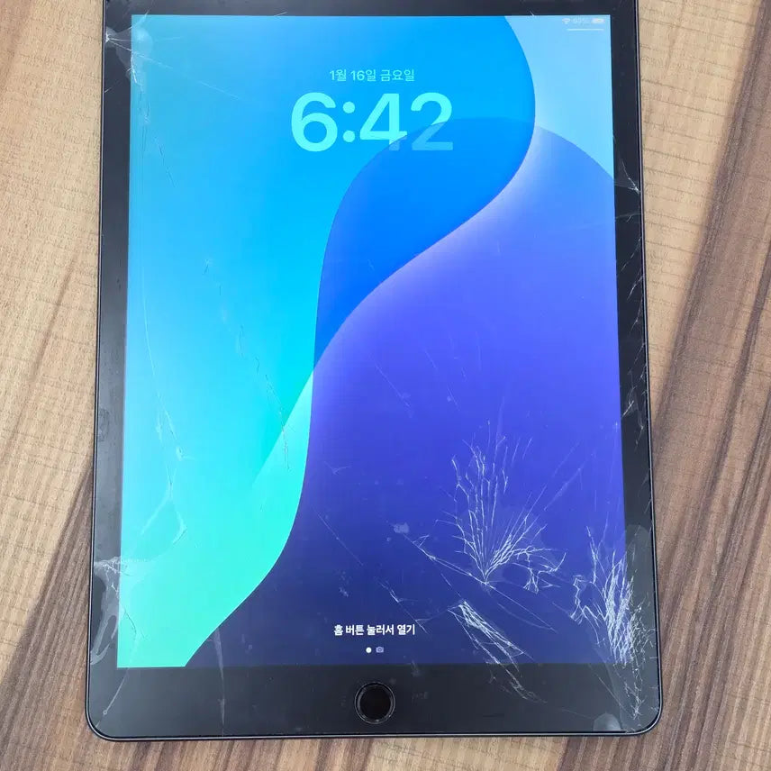 [BUNJANG] Apple iPad 9th Gen 64GB Wi-Fi Space Gray Tablet / 아이패드 9세대, 64기가, 스페이스 그레이, wifi 태블릿
