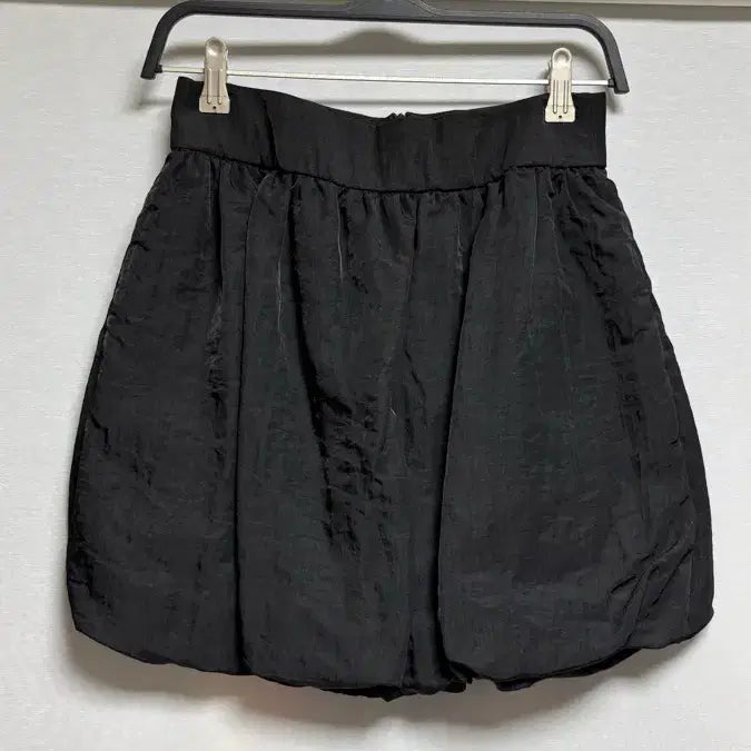[BUNJANG] Zara Silky Balloon Mini Skirt (Size S) / Zara 지라 실키 벌룬 미니스커트 S