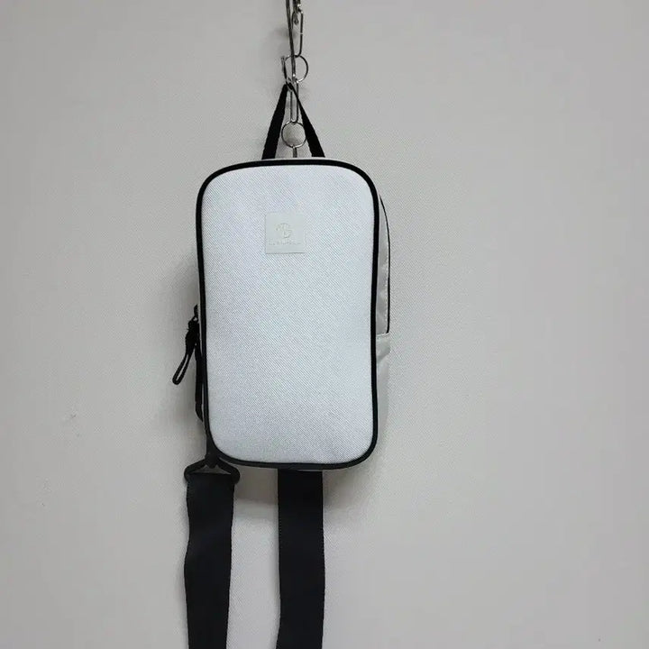 [BUNJANG] Beanpole Mini Sling Bag / 빈폴 미니 슬링백 *12/23( 공용)