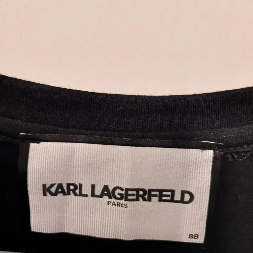 [BUNJANG] Karl Lagerfeld Authentic Short Sleeve T-Shirt Size 95 / 칼라거펠트 정품 반팔 95 사이즈