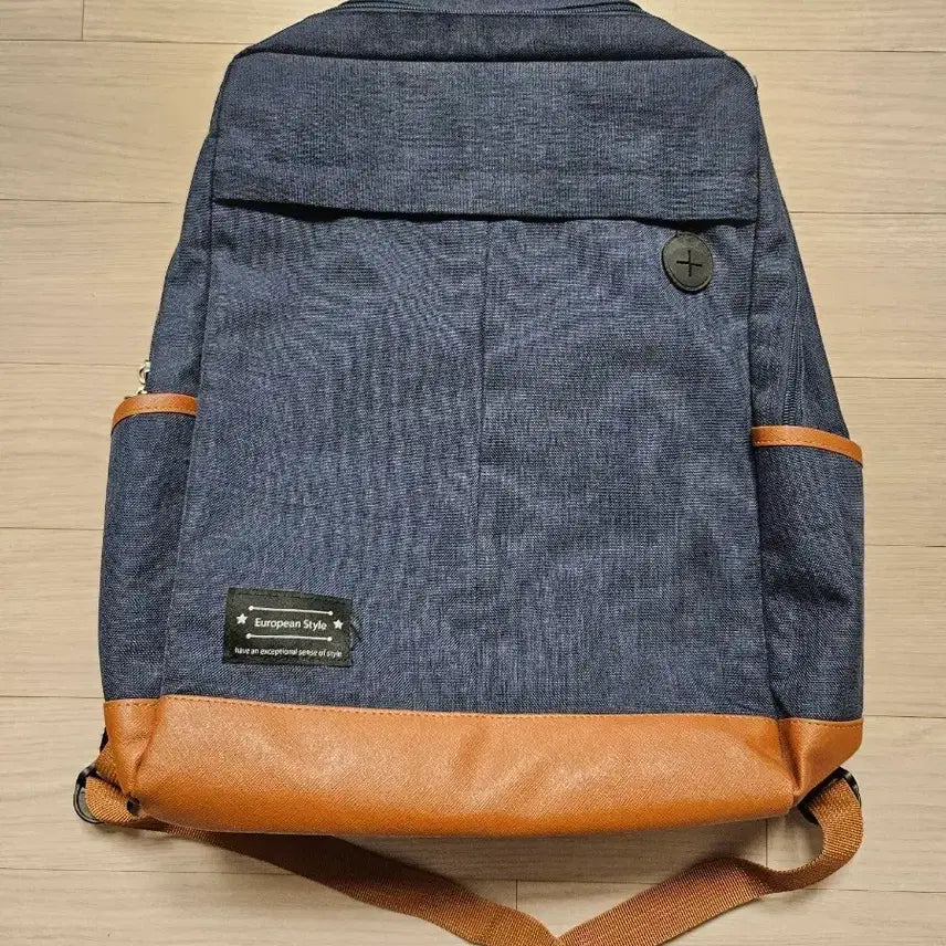 [BUNJANG] European Style Casual Backpack Navy / European Style 캐주얼 백팩 네이비