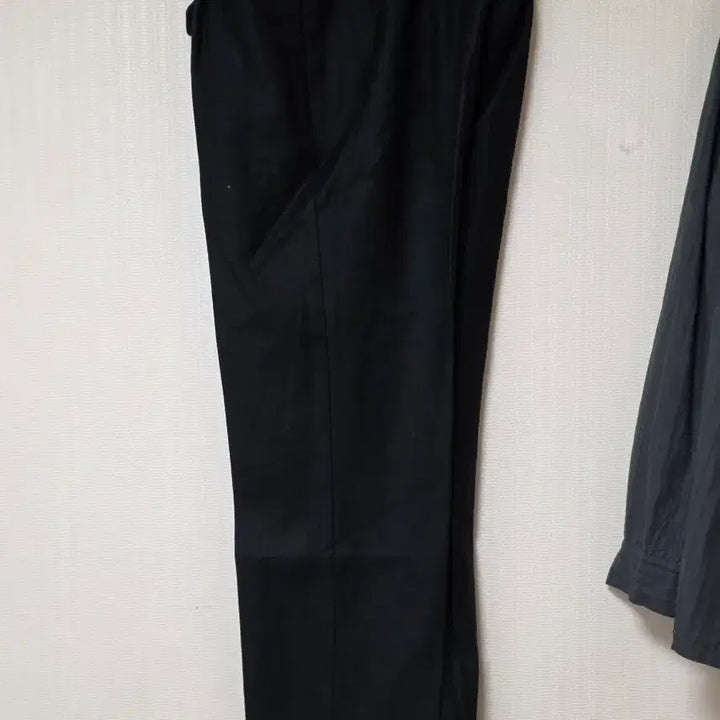 [BUNJANG] Ambrosi Black Slacks Pants (Size 48) / 암브로시 팬츠 판매합니다(48)