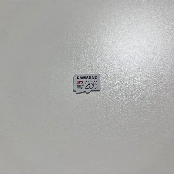 [BUNJANG] Samsung 256GB UFS Memory Card (MB-FA256G) / 삼성 256GB UFS 카드 (MB-FA256G) (메모리 카드)
