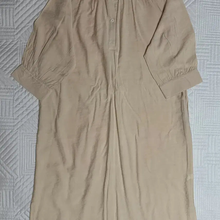 [BUNJANG] Modern Beige Long Dress / 모던한 베이지 롱 원피스