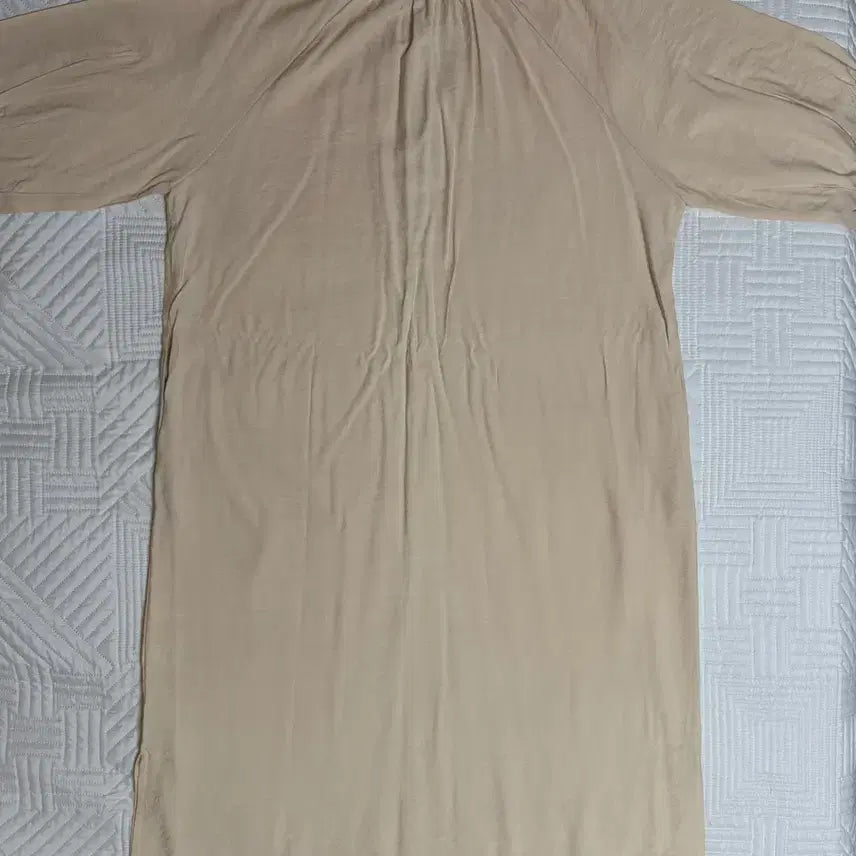 [BUNJANG] Modern Beige Long Dress / 모던한 베이지 롱 원피스