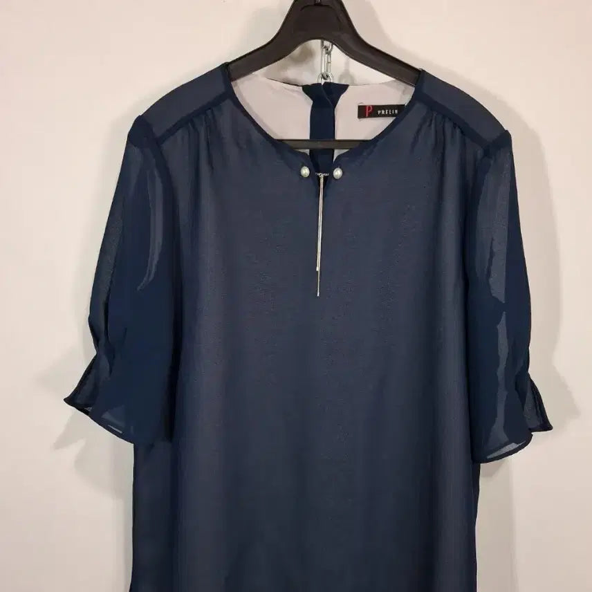 [BUNJANG] Prink Chiffon Blouse with Pearl Embellishments - Navy / 프린 쉬폰 블라우스 네이비 진주 장식