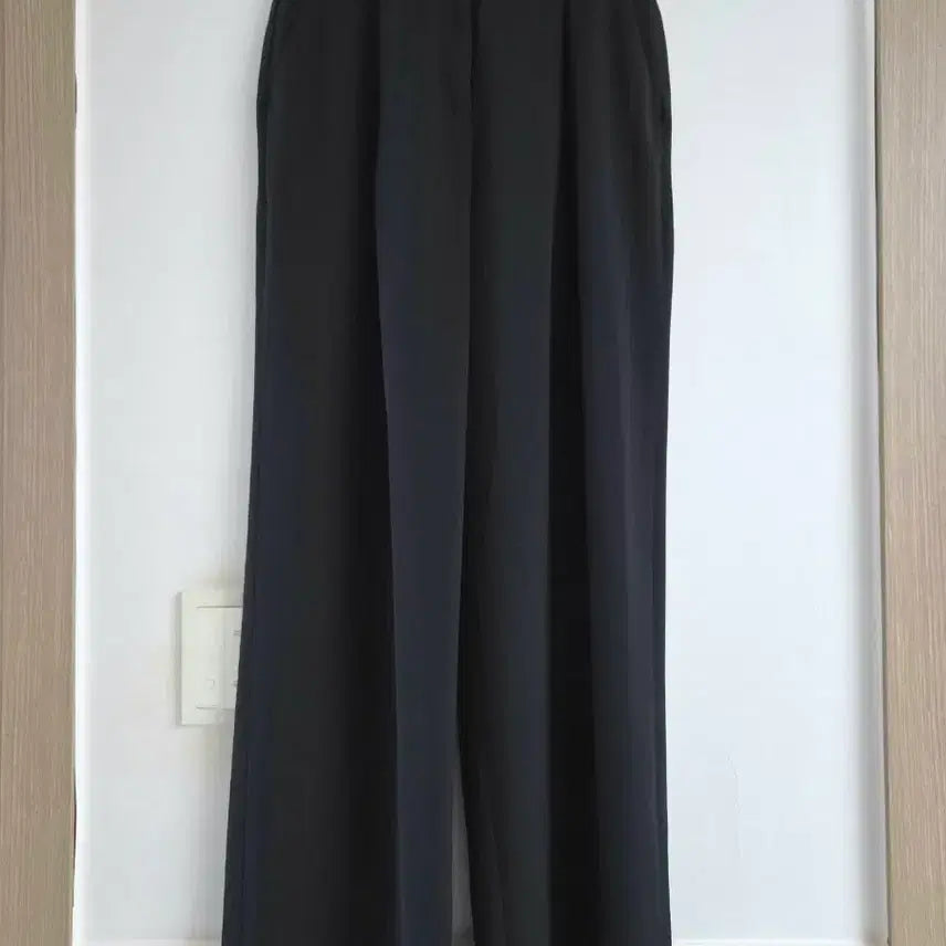 [BUNJANG] 8seconds One-Tuck Black Slacks XS / 에잇세컨즈 원턱 슬랙스 블랙 XS