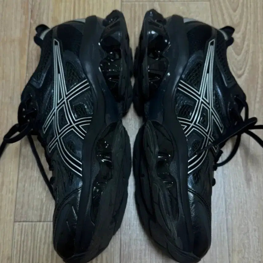 [SOLD OUT] [265] 아식스(asics) 젤 퀀텀 키네틱 그래파이트 그레이 블랙