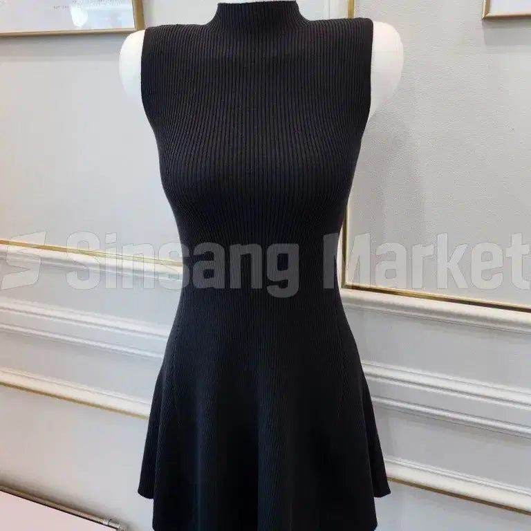 [BUNJANG] Knit Flare Mini Dress with High Neck / [빠른발송] 칼라추가 반목플레어ops 미니 하이넥 글램 절개 섹시
