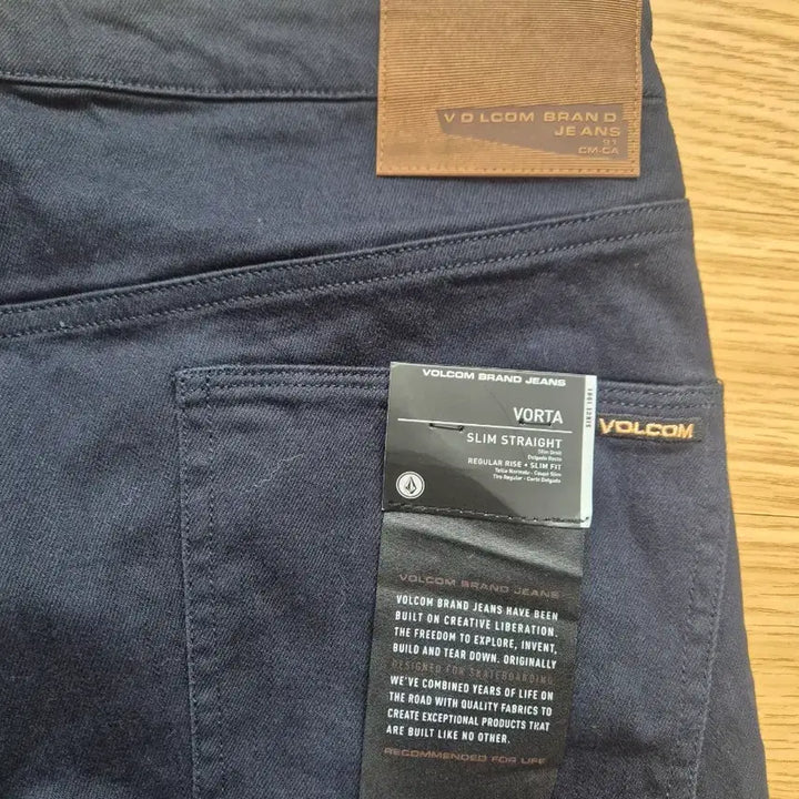 [BUNJANG] Volcom Denim Shorts Size 32 / 새상품 볼컴 데님반바지