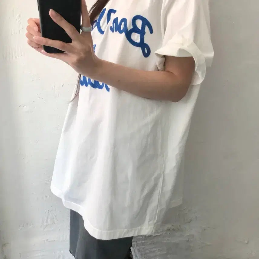 [BUNJANG] Satur Voyage Embroidered Logo T-Shirt / Satur 세터 보야지 자수로고 티셔츠