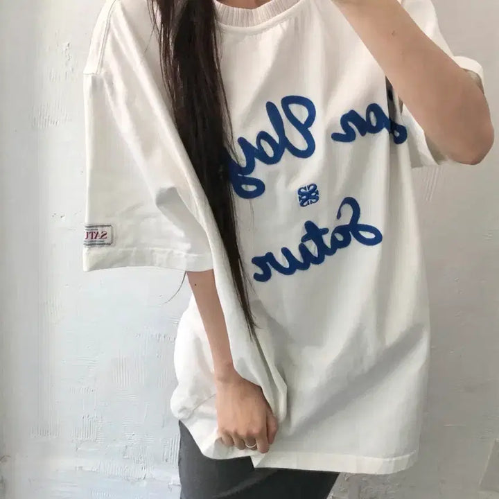 [BUNJANG] Satur Voyage Embroidered Logo T-Shirt / Satur 세터 보야지 자수로고 티셔츠