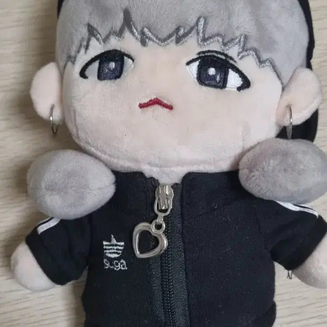 [BUNJANG] BTS Suga Doll Adidas Tracksuit / 방탄소년단 슈가 인형 아디다스 트랙수트