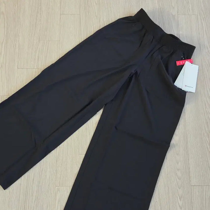 [BUNJANG] Lululemon Swift Wide Mid-Rise Pants - Asia Fit / [새상품] 룰루레몬 스위프트 와이드 미드라이즈 팬츠 *아시아핏