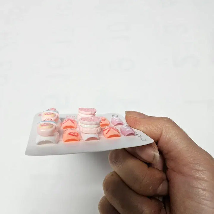 [BUNJANG] Pink Rabbit Character Cuticle Nail Stickers with Magnetic Tips / 네일아트 핑크 토끼 캐릭터 큐티클 스티커.자석네일팁