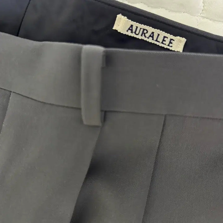 [BUNJANG] Auralee Light Wool Max Gabardine Two-Tuck Slacks / (4, 택포함) 오라리 라이트 울 맥스 개버딘 투턱 슬랙스