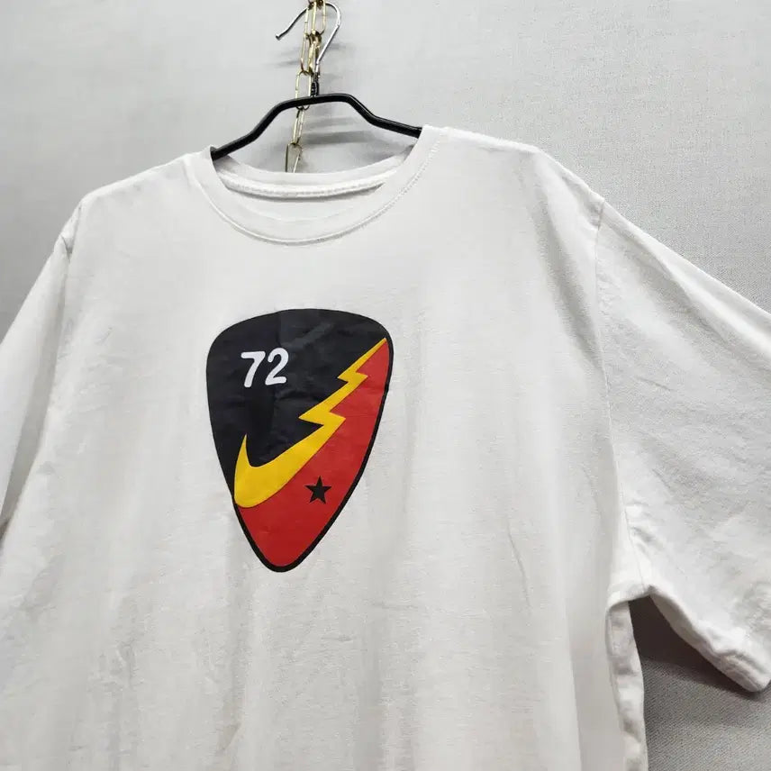 [BUNJANG] Nike Guitar Pick Logo Short Sleeve T-Shirt XL / 나이키 기타 피크 로고 프린팅 반팔티 XL(XL)