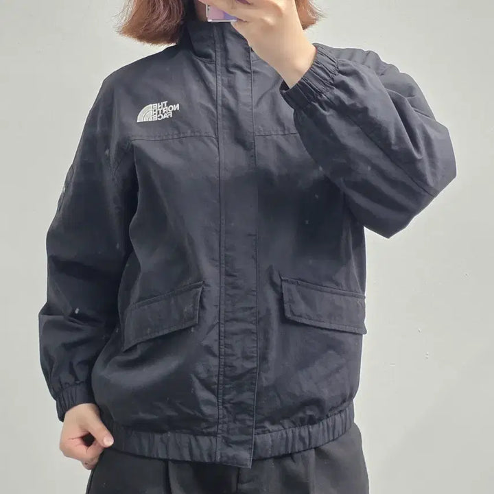 [BUNJANG] The North Face Black Windbreaker Jacket 150 / [프립]150/노스페이스 바람막이 자켓 블랙