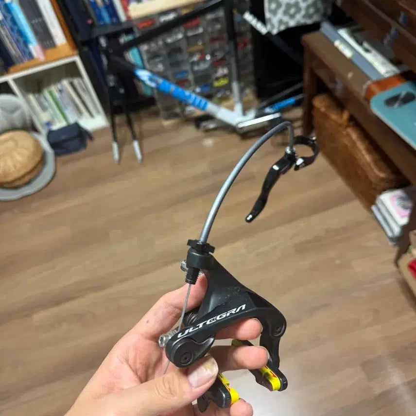 [BUNJANG] Shimano Ultegra 6800 Front Brake Caliper with Carbon Pad / 울테그라 픽시 앞브레이크