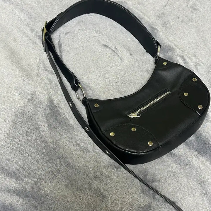 [BUNJANG] H&amp;M Studded Shoulder Bag Black / h&amp;m 스터드 숄더백 블랙