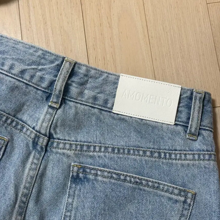 [BUNJANG] Amomento Light Blue Denim Pants / 아모멘토 데님 팬츠 라이트블루