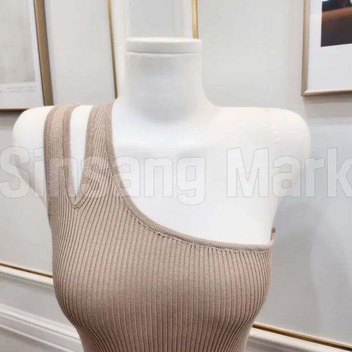 [BUNJANG] Sleek Sleeveless Mini Dress with Slit / [빠른발송] 2원숄더ops 탑 끈 미니 트임 라운드 섹시 클럽 미니