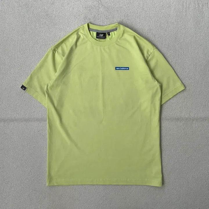 [BUNJANG] New Balance UNI Hawaiian Box Graphic Short Sleeve T-Shirt / 뉴발란스 UNI 하와이안 박스 그래픽 반팔티