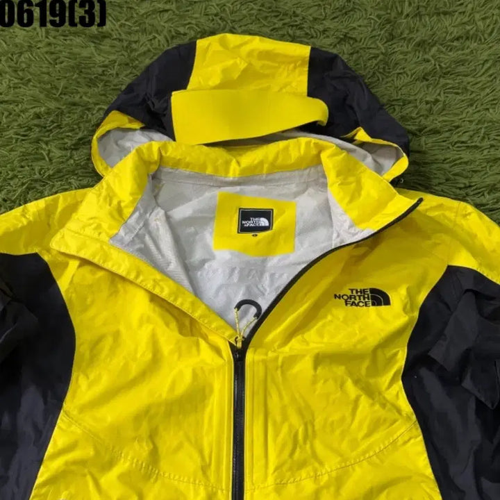 [BUNJANG] The North Face Windbreaker Yellow/Black L / 노스페이스 바람막이 옐로우 블랙l 0619