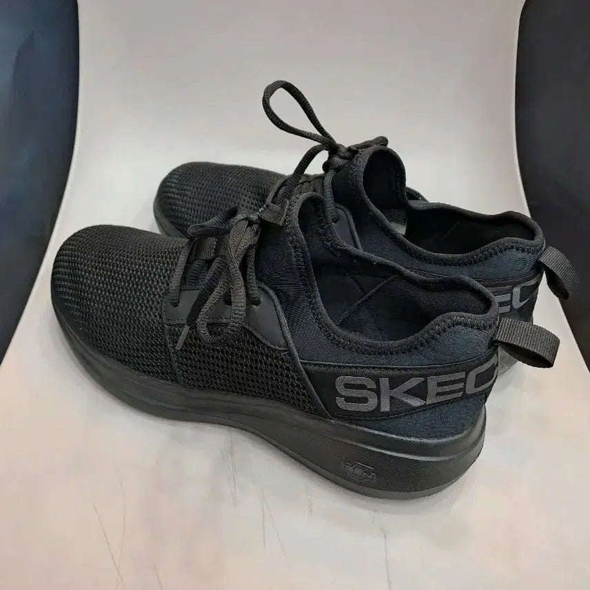[BUNJANG] Skechers RunFest 270mm / 스케쳐스 런페스트 270mm