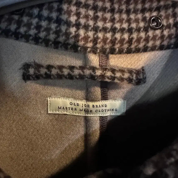 [SOLD OUT] 올드 조 후드 코트