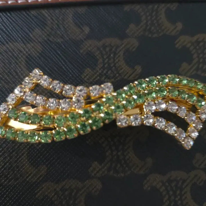 [BUNJANG] Crystal Cubic Ribbon Hairpin Clip / 컬러 큐빅 리본 헤어핀
