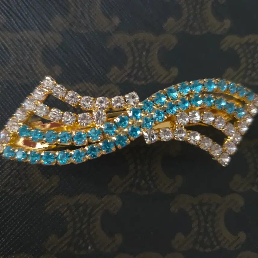 [BUNJANG] Crystal Cubic Ribbon Hairpin Clip / 컬러 큐빅 리본 헤어핀