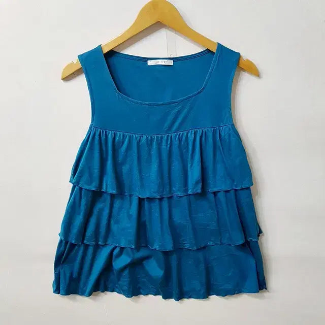 [BUNJANG] MIXT Sleeveless Frill T-shirt / MIXT 민소매 프릴 티셔츠