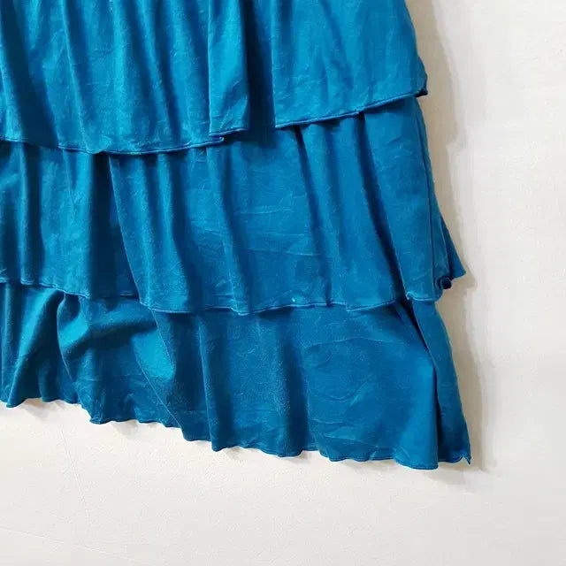[BUNJANG] MIXT Sleeveless Frill T-shirt / MIXT 민소매 프릴 티셔츠
