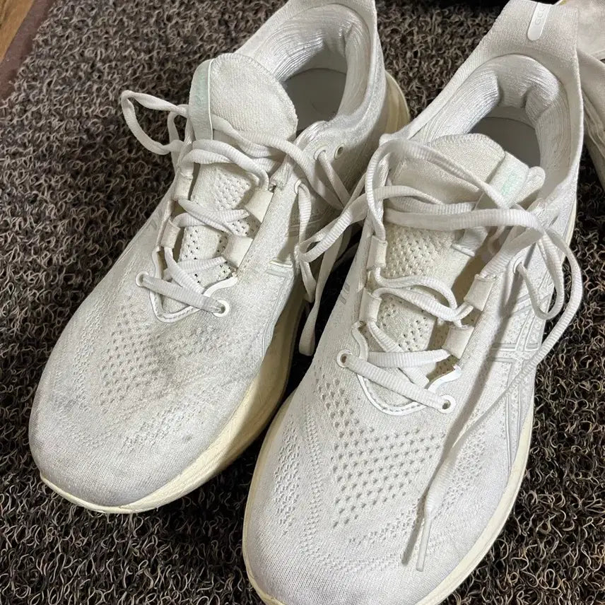 [BUNJANG] Asics Gel Nimbus 26 White Sneakers / 아식스 젤 님버스 26 화이트