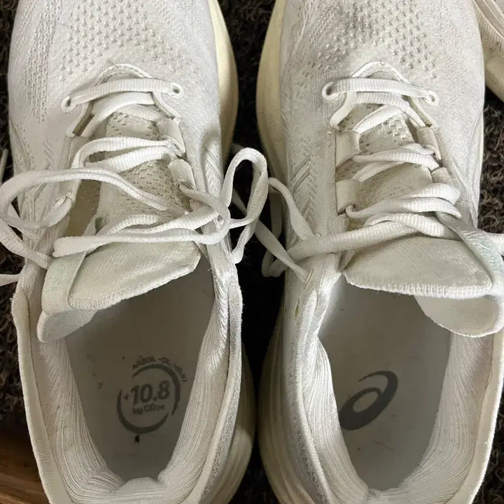 [BUNJANG] Asics Gel Nimbus 26 White Sneakers / 아식스 젤 님버스 26 화이트