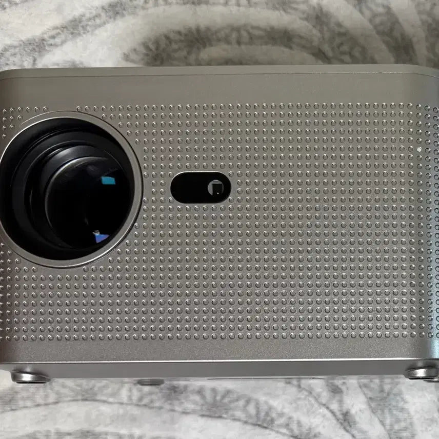 [BUNJANG] HY350 Native 1080p Projector / HY350 빔프로젝터