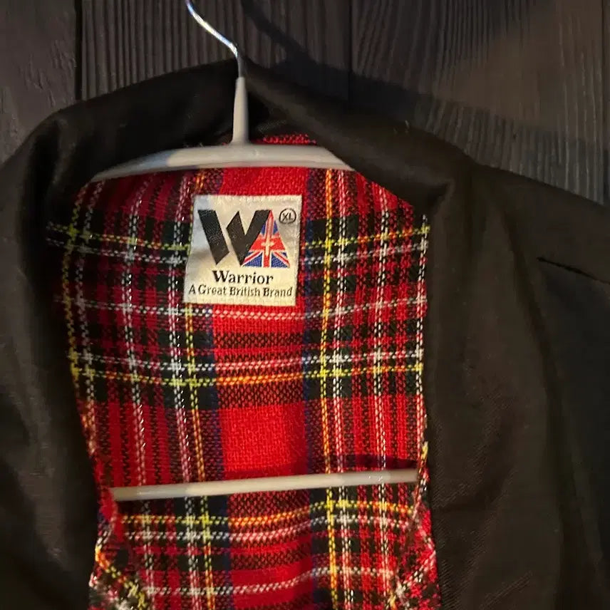 [BUNJANG] Black Check Lining Swing Jacket / 블랙 체크 스윙 자켓