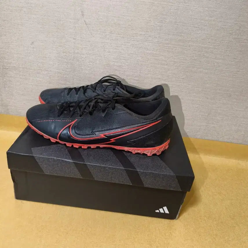 [BUNJANG] Nike Mercurial Academy 13 Futsal Shoes / 나이키 머큐리얼 아카데미 13 275  풋살화 팝니다