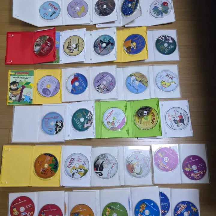 [BUNJANG] Dive into English DVD Set &amp; Dr. Seuss Books / 잠수네 영어  DVD 30개/ 인비오 DVD플레이어/ 닥터수스 세트 10