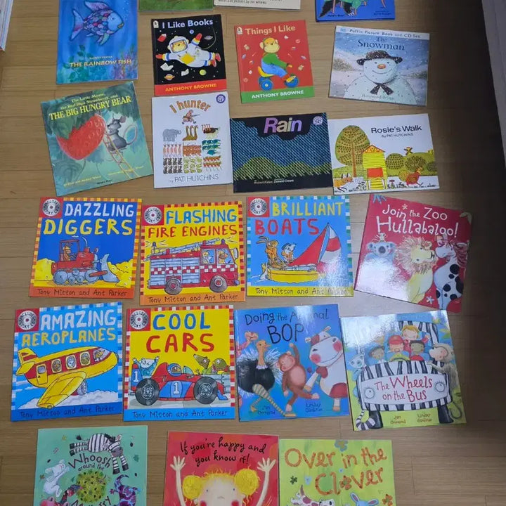 [BUNJANG] Dive into English DVD Set &amp; Dr. Seuss Books / 잠수네 영어  DVD 30개/ 인비오 DVD플레이어/ 닥터수스 세트 10